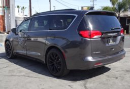 2020 Chrysler Voyager - Thumbnail 8