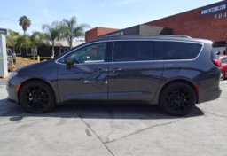 2020 Chrysler Voyager - Thumbnail 12