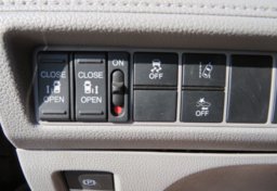 2019 Honda Odyssey - Thumbnail 35