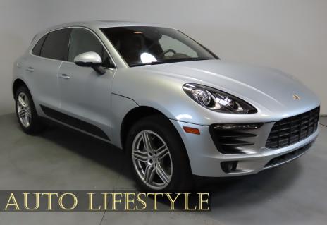 Picture of 2016 Porsche Macan