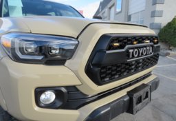 2017 Toyota Tacoma - Thumbnail 15