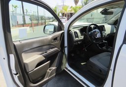 2019 Chevrolet Colorado - Thumbnail 19