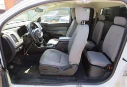 2019 Chevrolet Colorado - Thumbnail 21