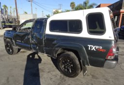 2011 Toyota Tacoma - Thumbnail 10