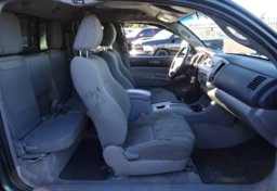 2011 Toyota Tacoma - Thumbnail 23