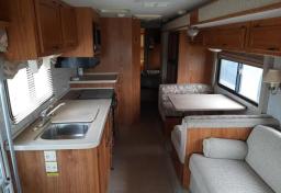 2004 Workhorse MOTORHOME CHASSIS W22 - Thumbnail 2