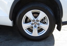 2021 Toyota Highlander - Thumbnail 17