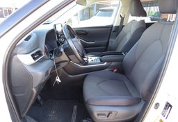 2021 Toyota Highlander - Thumbnail 25