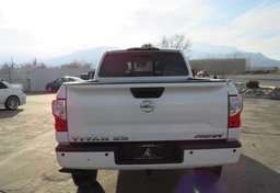 2017 Nissan Titan XD - Thumbnail 11