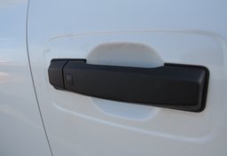 2017 Nissan Titan XD - Thumbnail 31