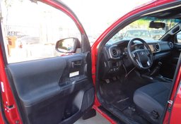 2019 Toyota Tacoma 4WD - Thumbnail 19