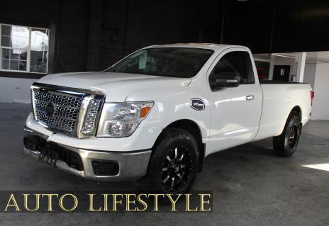 Picture of 2017 Nissan Titan