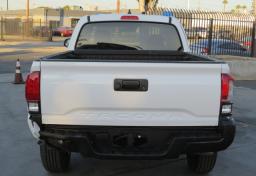 2022 Toyota Tacoma - Thumbnail 11