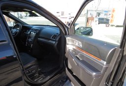 2017 Ford Explorer - Thumbnail 31