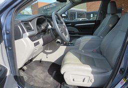 2016 Toyota Highlander - Thumbnail 25