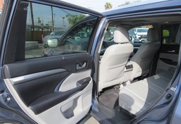 2016 Toyota Highlander - Thumbnail 23