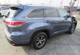 2016 Toyota Highlander - Thumbnail 8