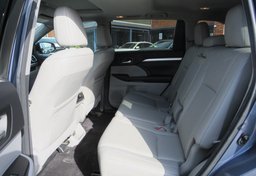 2016 Toyota Highlander - Thumbnail 29