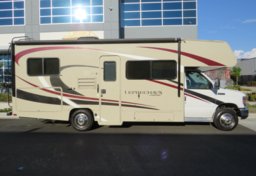 2019 Ford E-Series Cutaway - Thumbnail 9