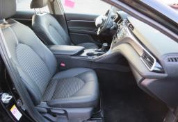 2018 Toyota Camry - Thumbnail 27