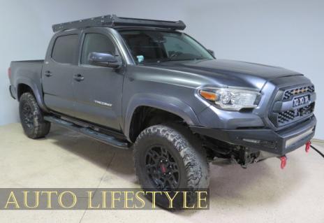 Picture of 2018 Toyota Tacoma