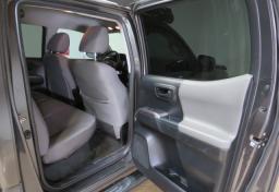 2018 Toyota Tacoma - Thumbnail 27