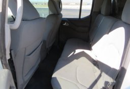 2019 Nissan Frontier - Thumbnail 24