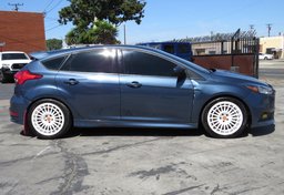 2018 Ford Focus - Thumbnail 11