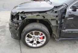 2013 Jeep Grand Cherokee SRT - Thumbnail 16