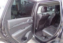 2013 Jeep Grand Cherokee SRT - Thumbnail 24