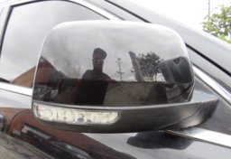 2013 Jeep Grand Cherokee SRT - Thumbnail 17