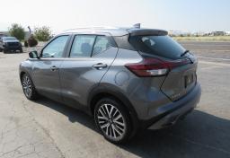 2021 Nissan Kicks - Thumbnail 8