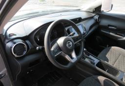 2021 Nissan Kicks - Thumbnail 27