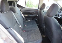 2021 Nissan Kicks - Thumbnail 30