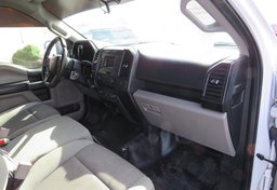 2019 Ford F-150 - Thumbnail 24