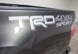 2017 Toyota Tacoma - Thumbnail 18