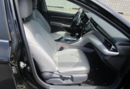 2020 Toyota Camry - Thumbnail 4