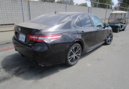 2020 Toyota Camry - Thumbnail 2