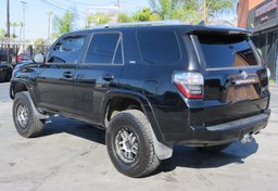 2015 Toyota 4Runner - Thumbnail 8