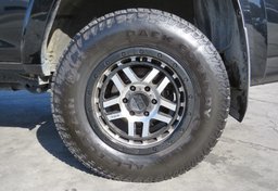 2015 Toyota 4Runner - Thumbnail 11