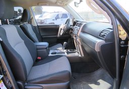 2015 Toyota 4Runner - Thumbnail 25