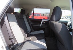 2016 Toyota 4Runner - Thumbnail 34