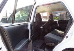 2016 Toyota 4Runner - Thumbnail 24