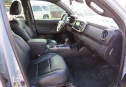 2019 Toyota Tacoma 4WD - Thumbnail 24