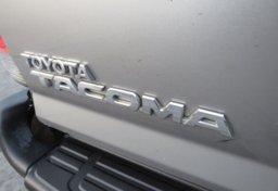 2014 Toyota Tacoma - Thumbnail 20