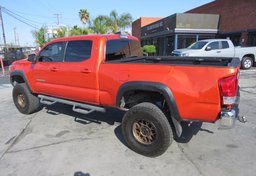 2017 Toyota Tacoma - Thumbnail 12