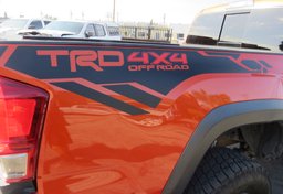 2017 Toyota Tacoma - Thumbnail 14