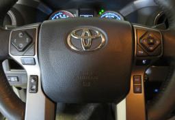 2019 Toyota Tacoma - Thumbnail 31