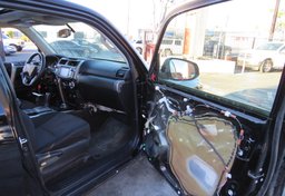 2015 Toyota 4Runner - Thumbnail 21