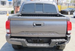 2020 Toyota Tacoma - Thumbnail 12